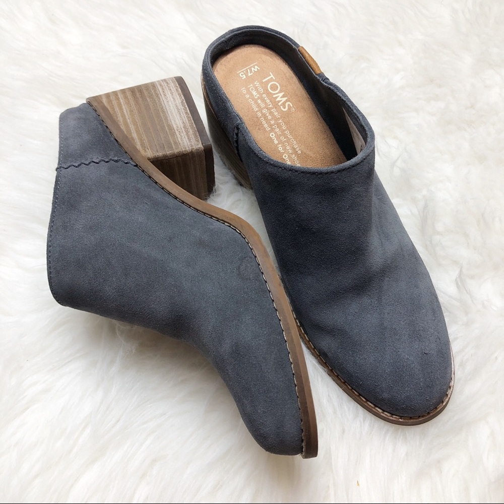 Toms NWOT Leila Mule GreY Suede 7.5